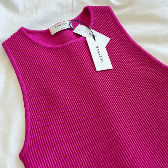 NWT • Aritzia Babaton Sculpt Tank - Picture 4 of 9